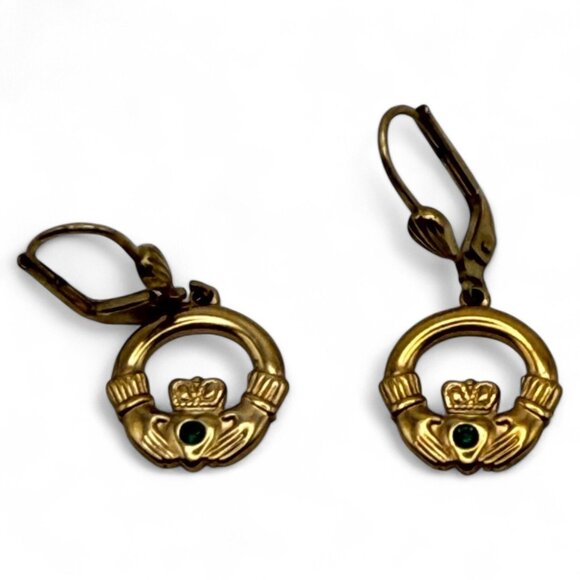 Claddagh Leverback Earrings With Green Stone Accent Gold-Tone Lightweight Jewelr - Picture 1 of 1
